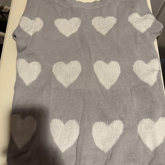Gray Heart Sweater - Picture 2 of 2